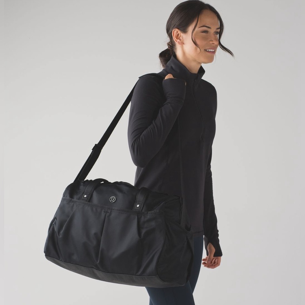 Lululemon all day Duffel Bag - Picture 15 of 16